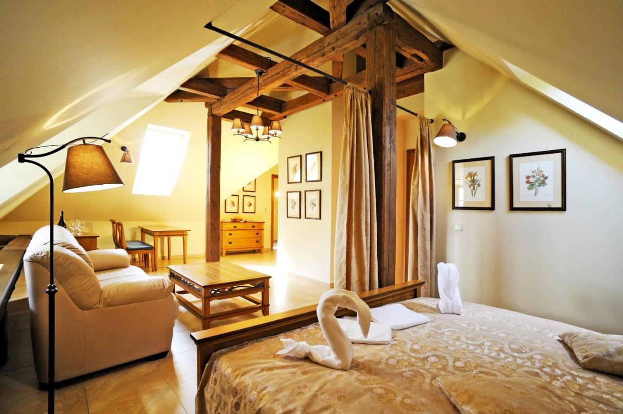 Hotel Kristin Hrádek Decin Esterno foto
